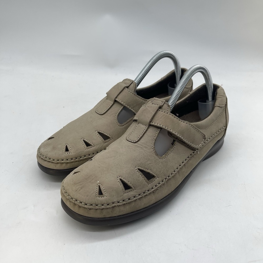 SAS Tripad Comfort Sandals Womens 11 M Beige 2 Strap Very Condition Closed Toe